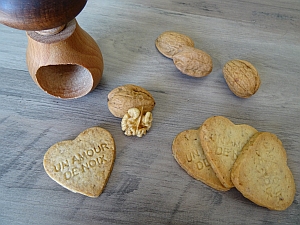 Casse-noix pour énoisage manuel facilement